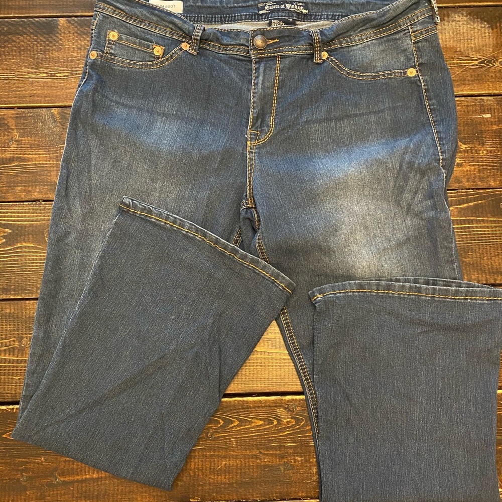 Source of Wisdom Jeans Size 18
